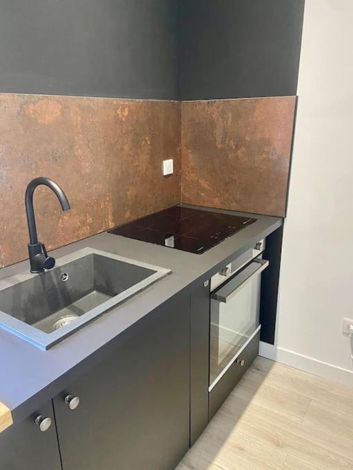 Le 23, Cocon Dans Le Centre Historique Apartment Montauban Exterior foto