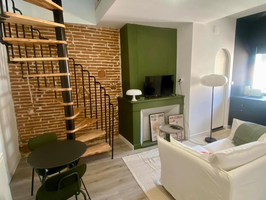 Le 23, Cocon Dans Le Centre Historique Apartment Montauban Exterior foto