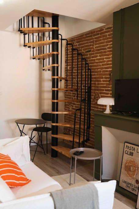 Le 23, Cocon Dans Le Centre Historique Apartment Montauban Exterior foto